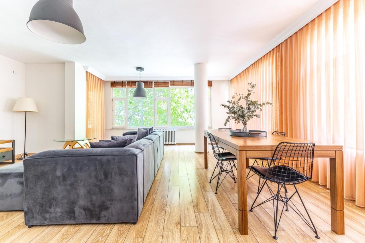Daire Flat W Balcony 1 Min To Bagdat Avenue In Kadikoy