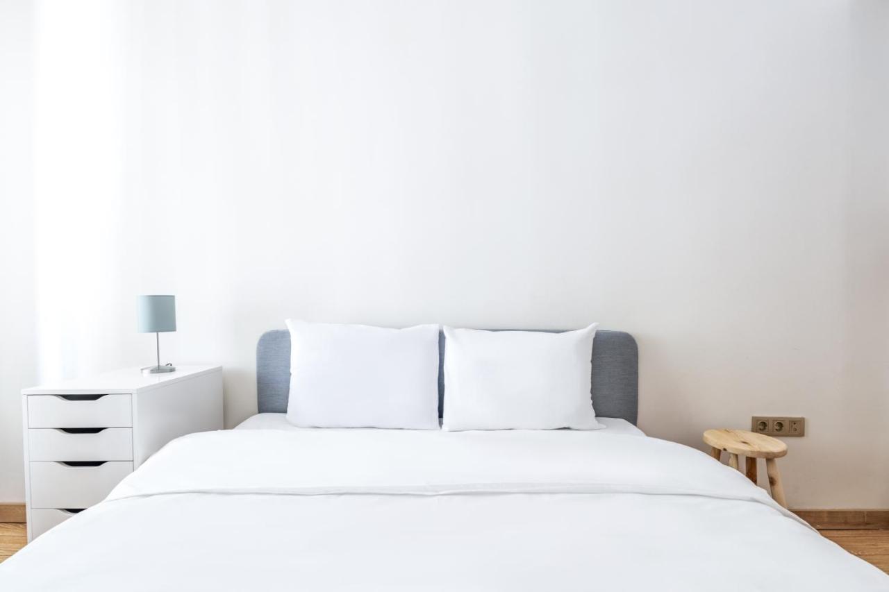 Daire Flat W Balcony 1 Min To Bagdat Avenue In Kadikoy *